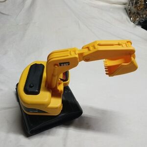 adjust CAT Backhoe CONSTRUCTION model VEHICLE by TOY STATE INDUSTRIAL 5x5x10x12